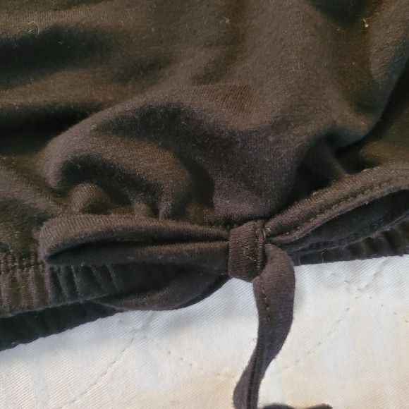 DISNEY Mickey Mouse Black Lightweight hooded Sweatshirt Size Junior XXXL(21) - Picture 5 of 7